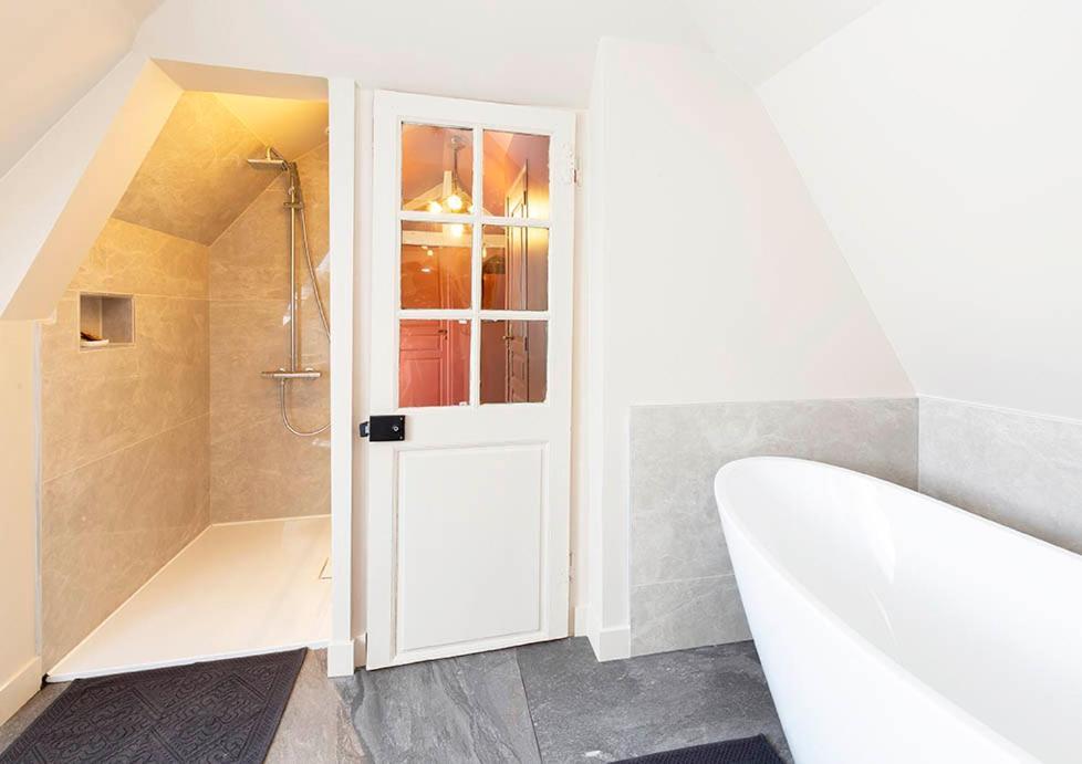 Bed & Breakfast Les Myrrhophores Et Spa, D'hotes Et De Charme
