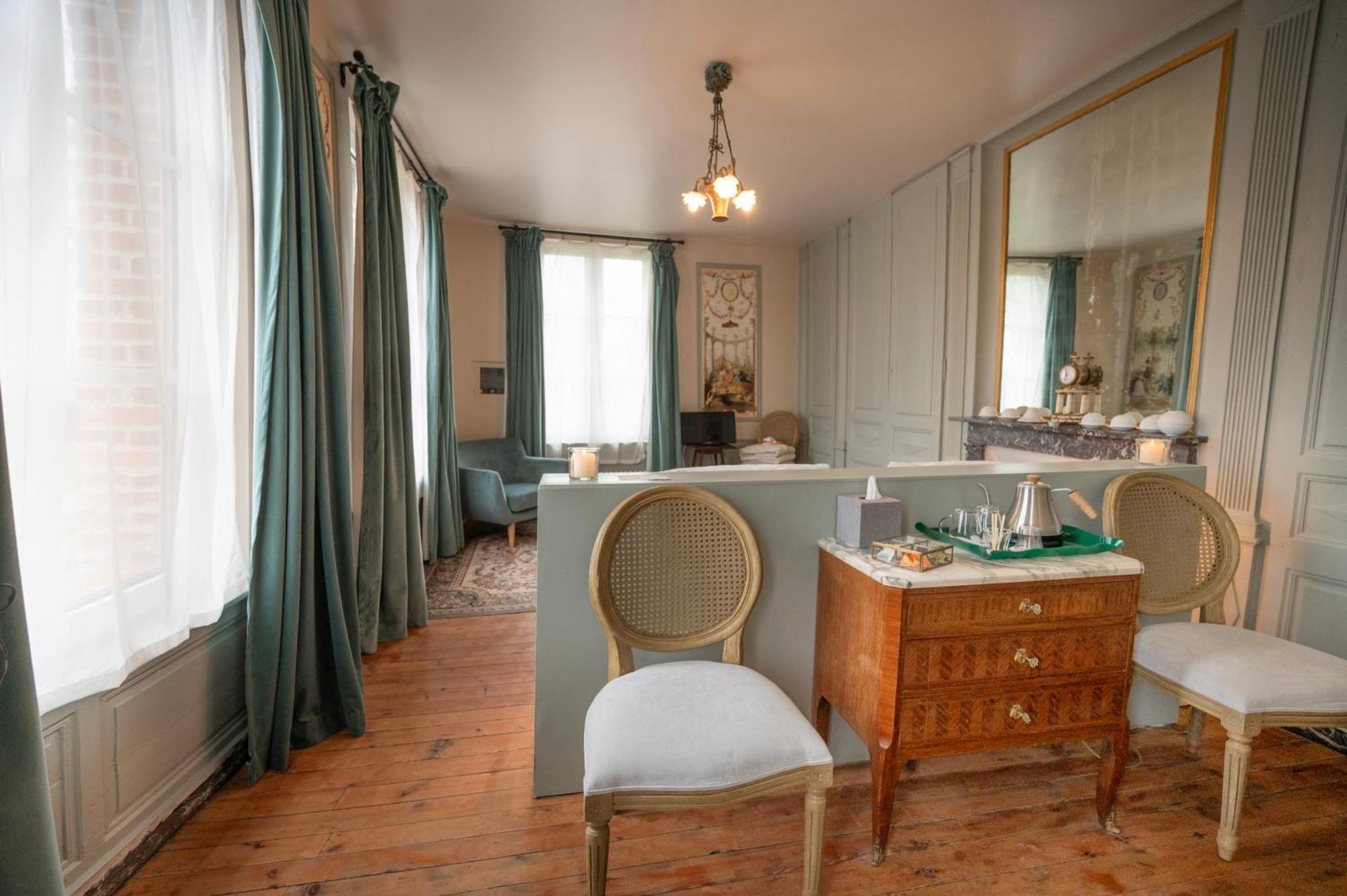 Les Myrrhophores Et Spa, D'hotes Et De Charme Bed & Breakfast
