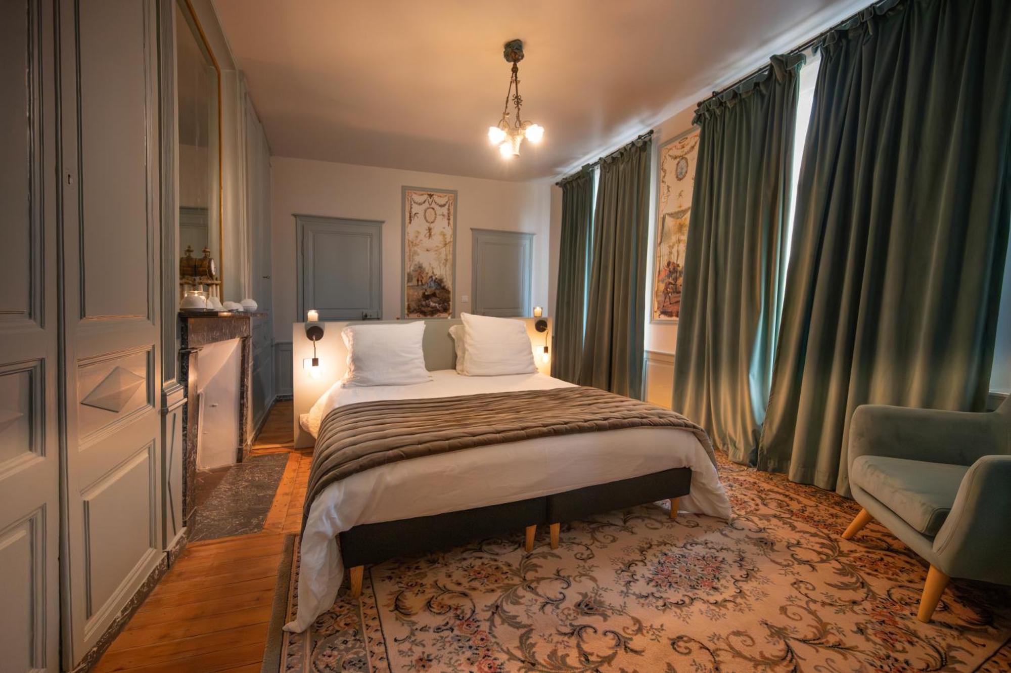 Bed & Breakfast Les Myrrhophores Et Spa, D'hotes Et De Charme 3*