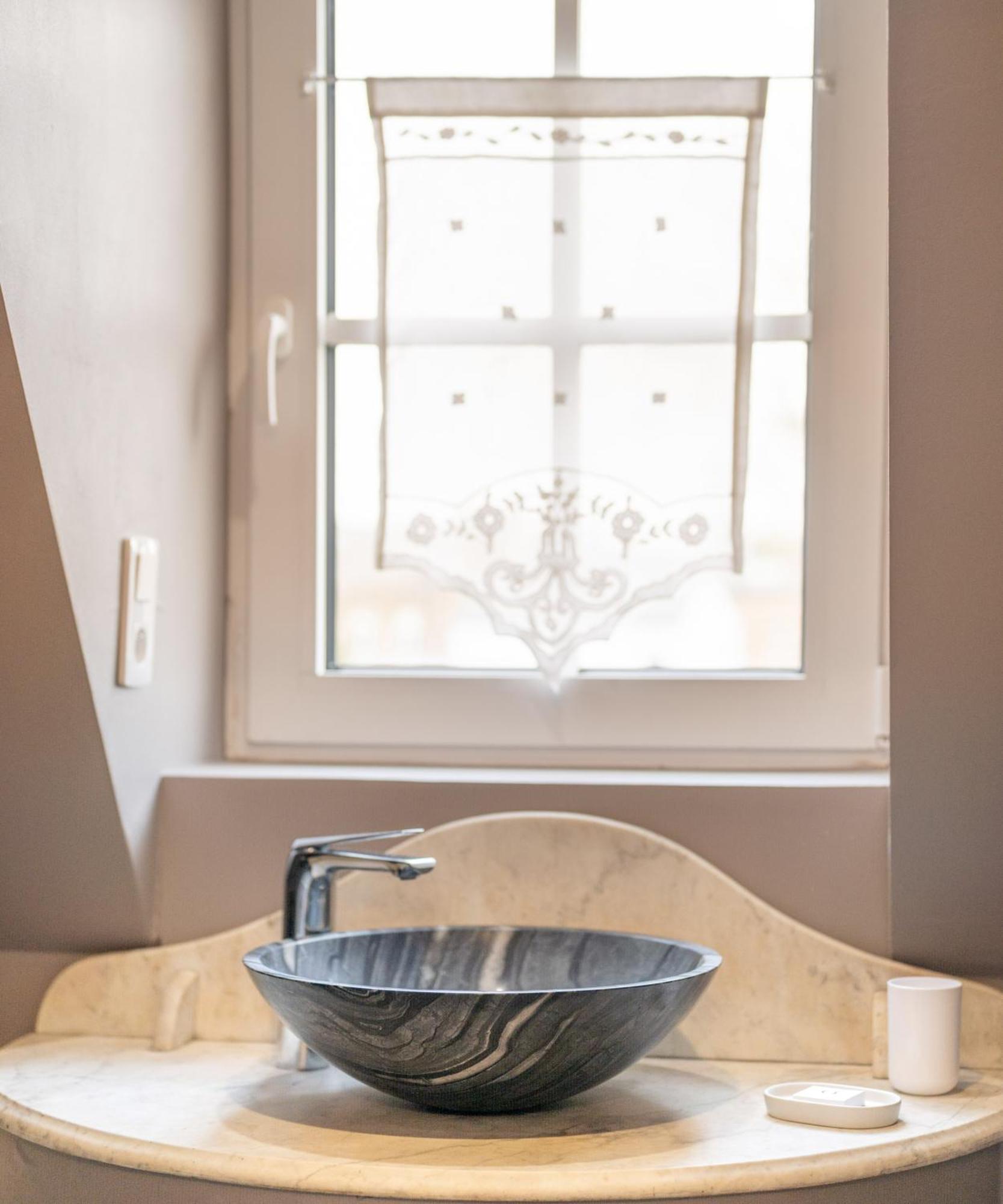 Couette-café Les Myrrhophores Et Abbeville